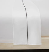 Couturebud The Top Sheet - Savile Classic Black