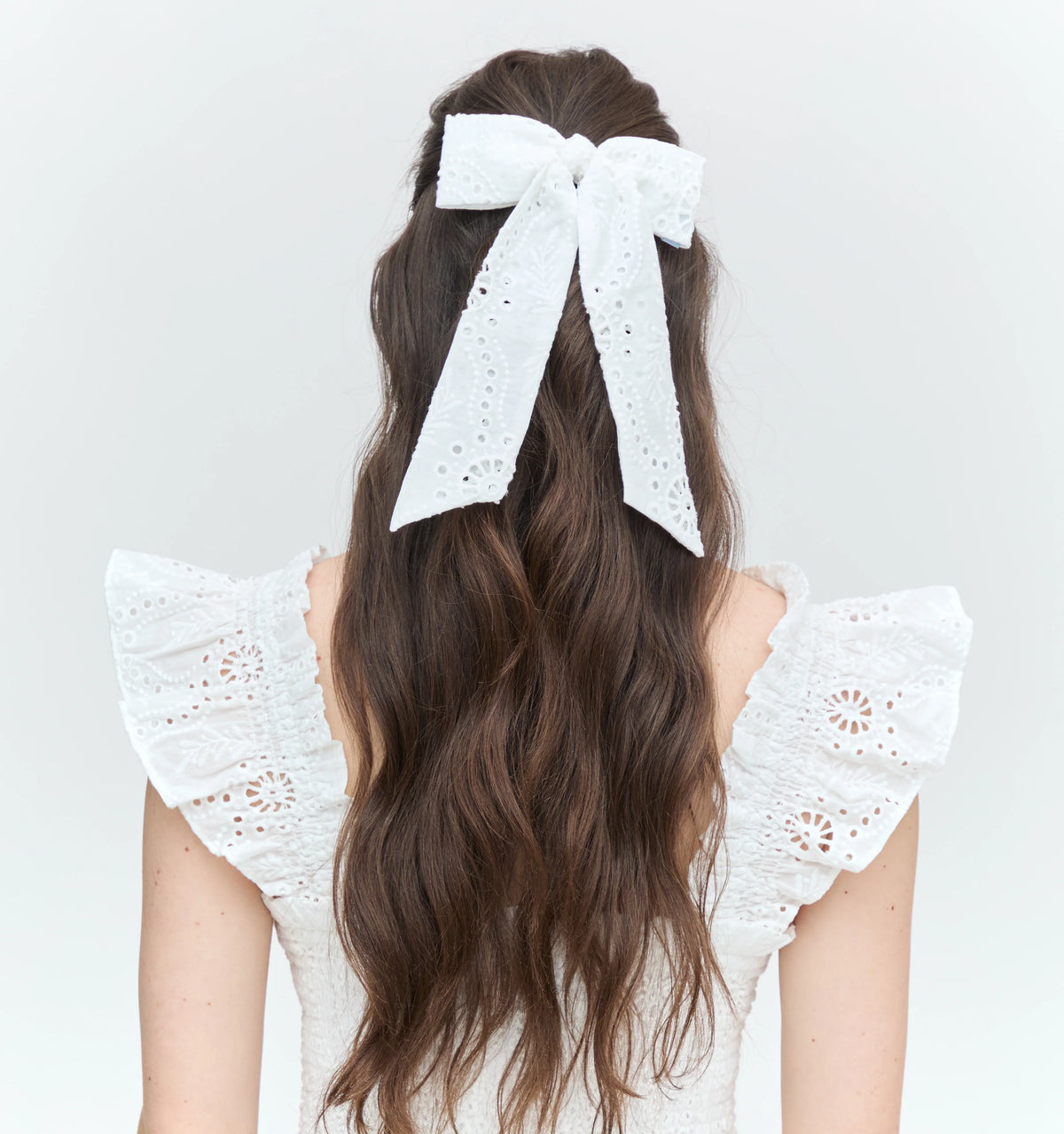 CouturebudThe Belle Bow - White Trellis Broderie