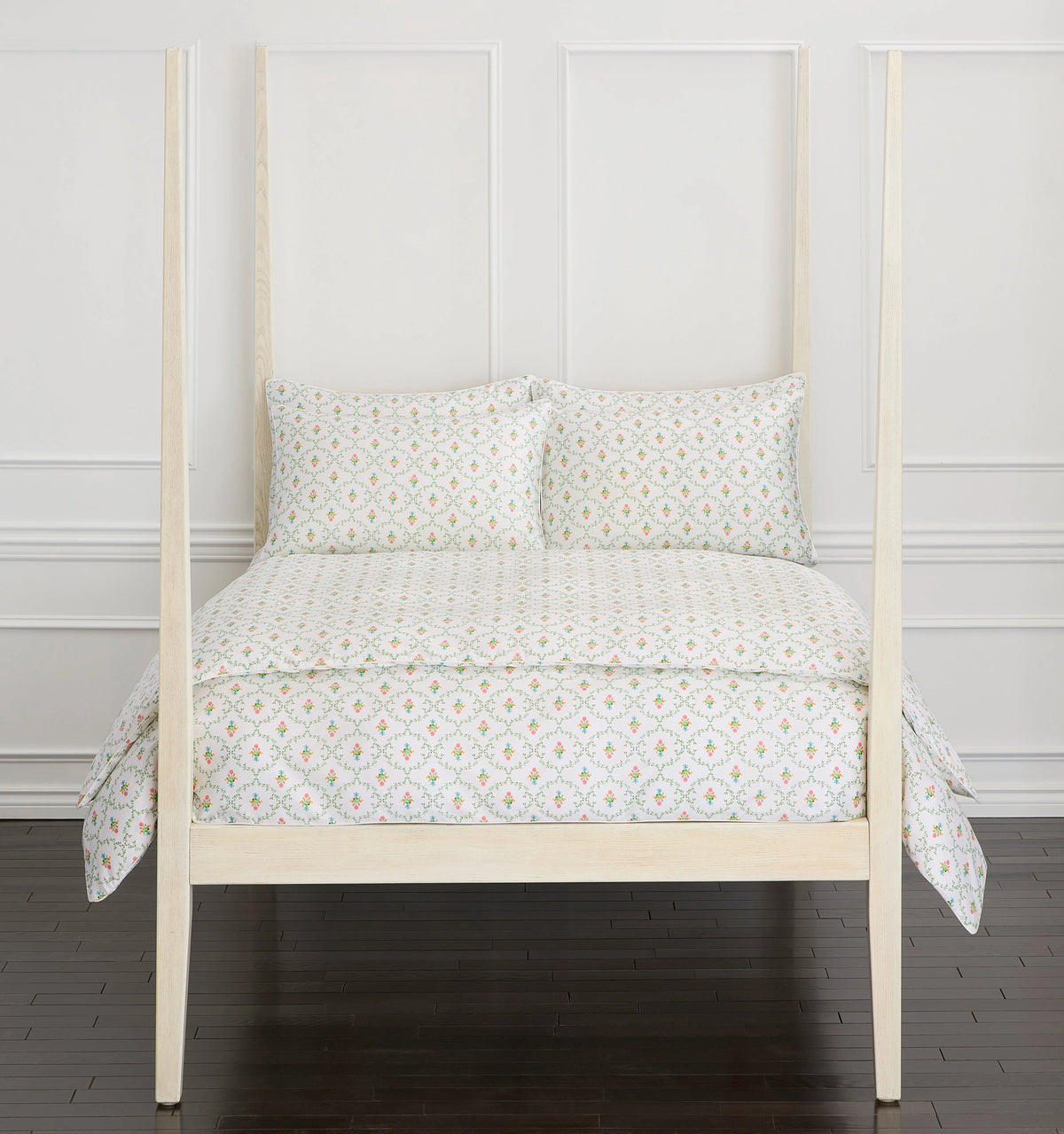 Couturebud The Bed Set - Pastel Trellis