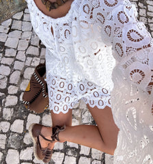 Couturebud The Kaya Short - White Lace