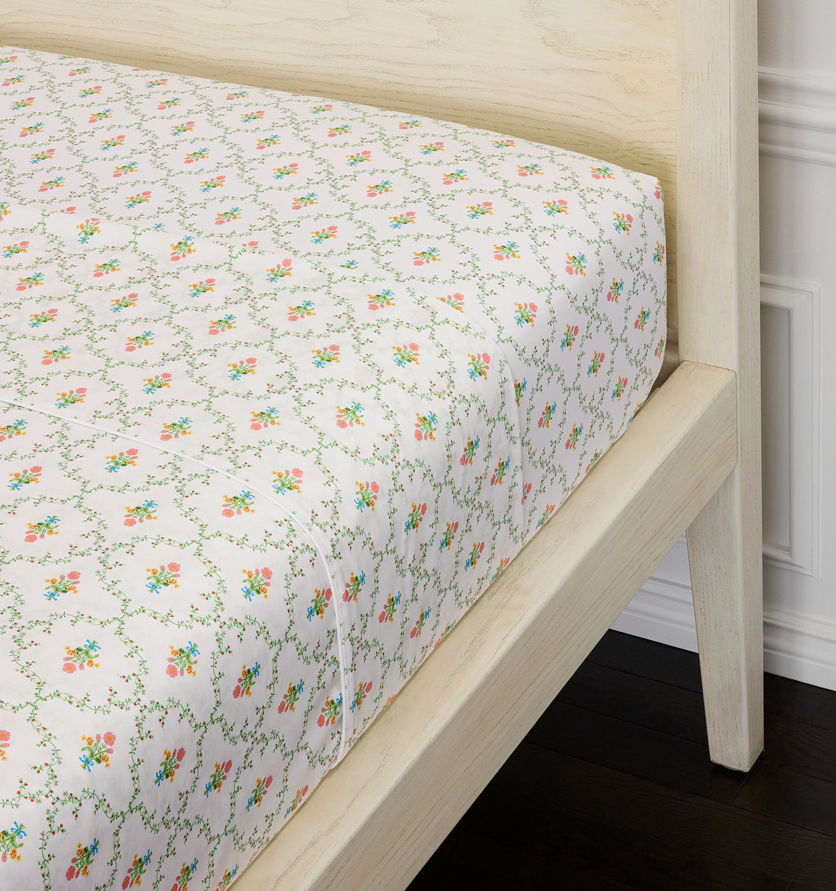 Couturebud The Fitted Sheet - Pastel Trellis