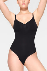 SEAMLESS SCULPT Slimming Bodysuit