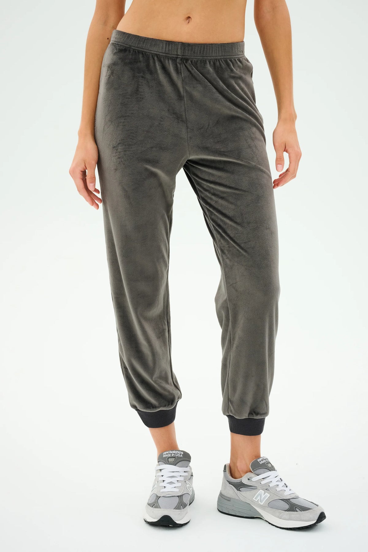 Rhys Velour Jogger - Graphite