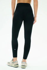 Airweight High Waist 7/8 Pocket Legging - Black